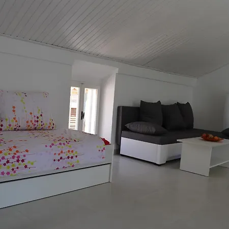 Apartments Petar Draga Bascanska Exterior photo
