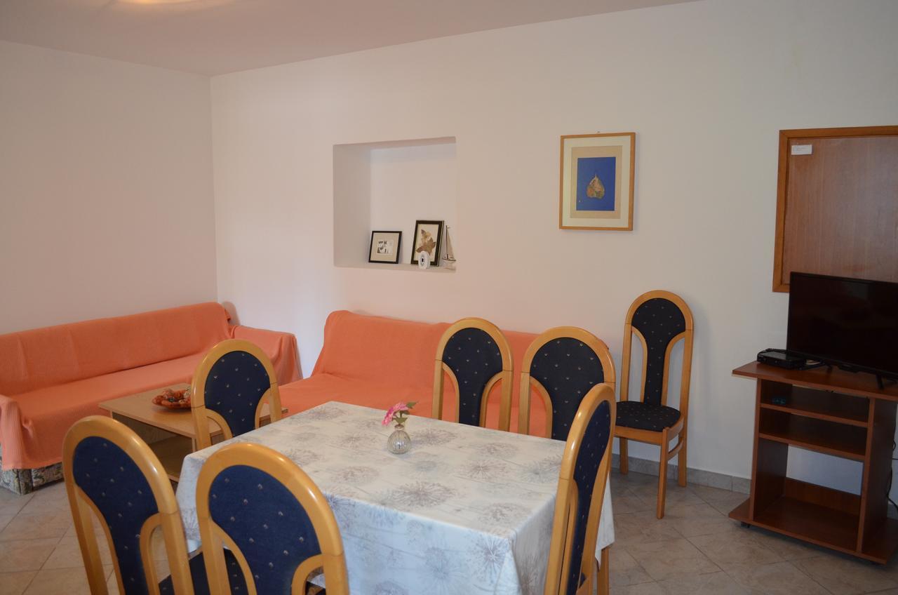 Apartment Petar Draga Bascanska